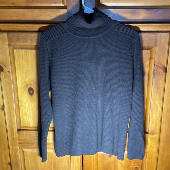 Vintage Jones New York Brown Lambswool Womens Turtleneck - Picture 1 of 3